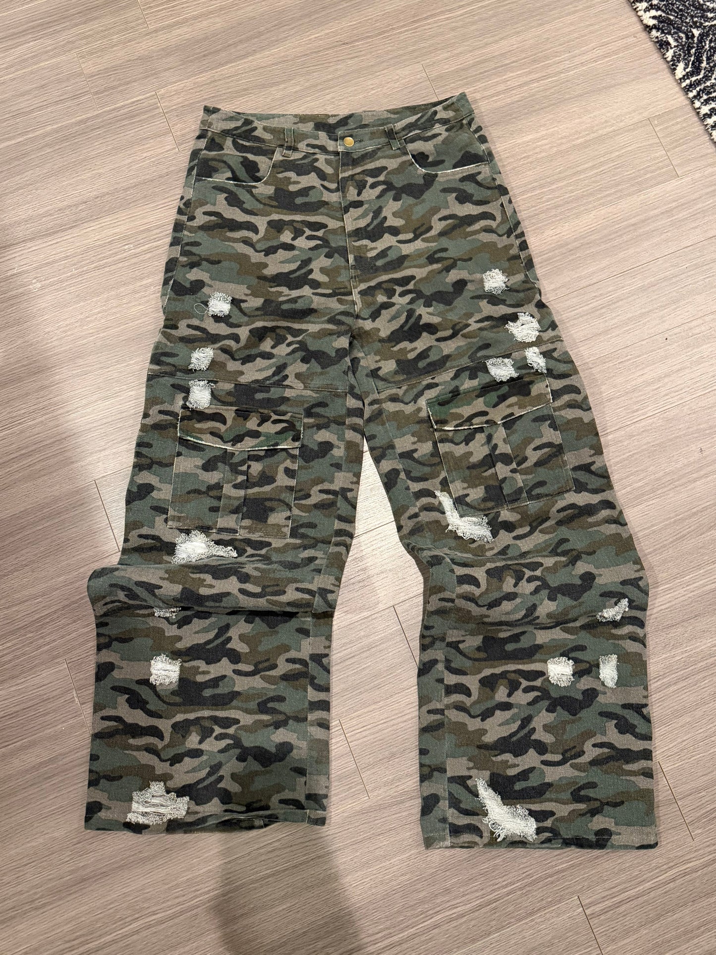 Distressed Camo Cargo pants