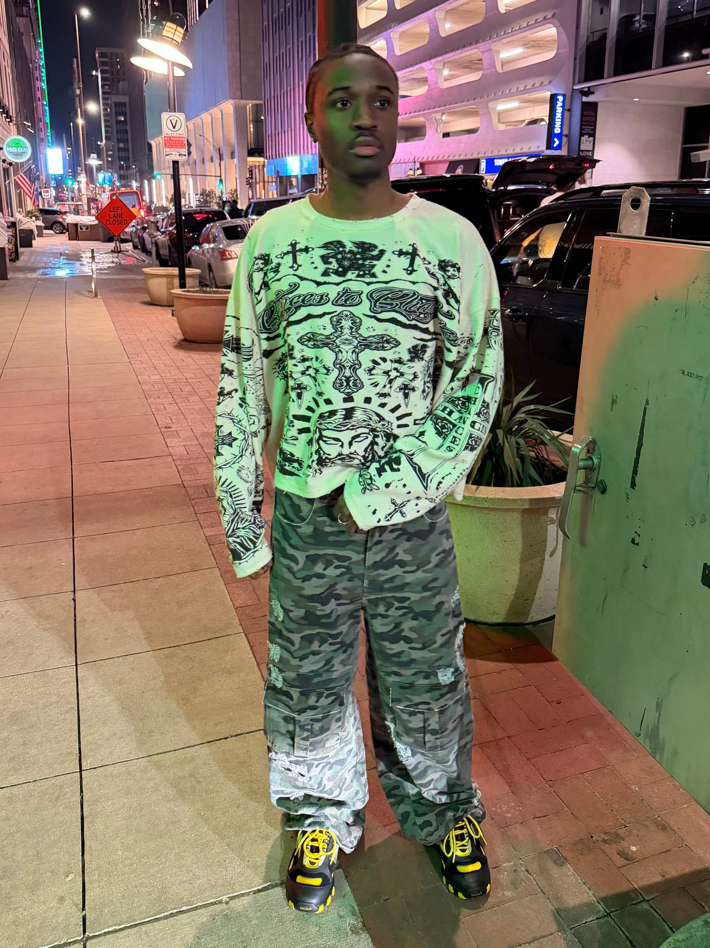 Distressed Camo Cargo pants